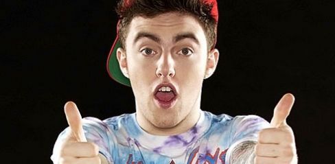 Raper Mac Miller v pátek spálil pražský klub Roxy!